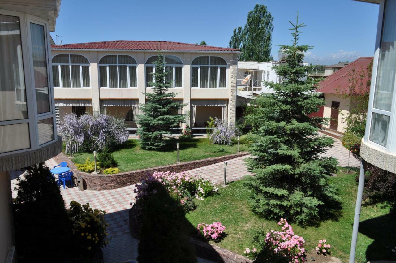 Zlata Inn Tamcsi Kültér fotó