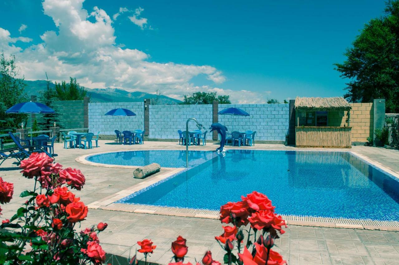Zlata Inn Tamcsi Kültér fotó